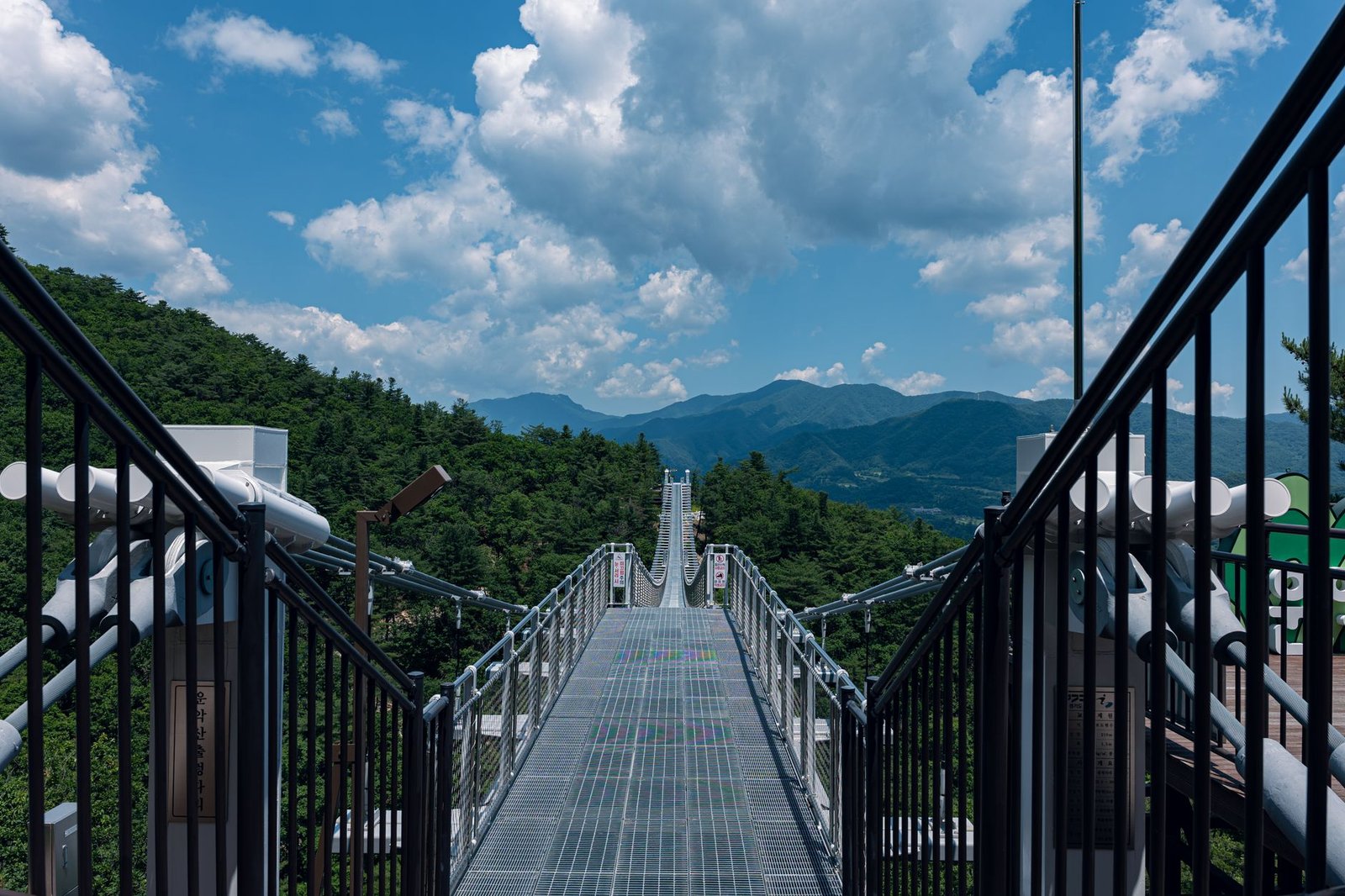 how to hike Bukhansan from Seoul subway — granite peaks above the tree line