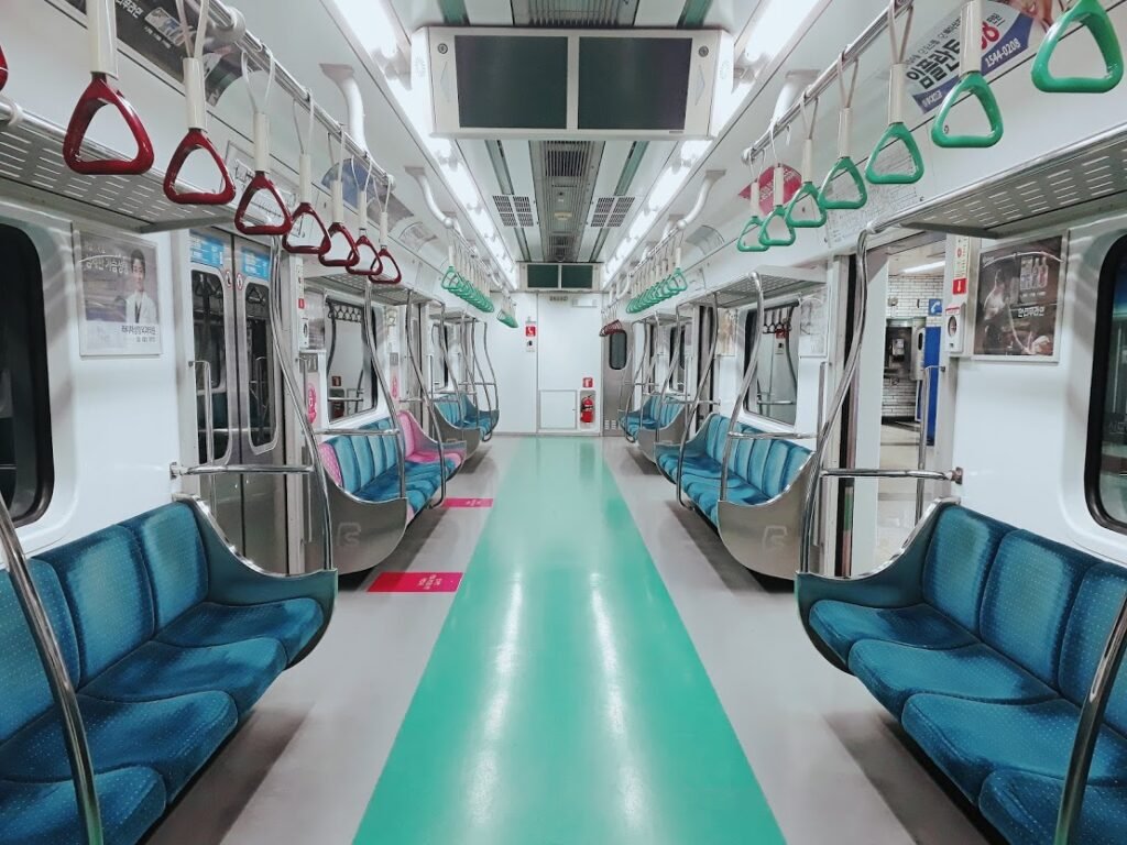 Inside a Seoul Metro Line 2 train, one of the lines you can ride unlimited with the Climate Card